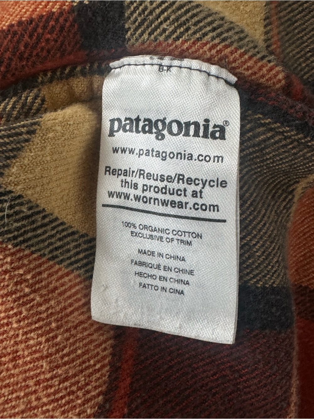Patagonia Organic Cotton Plaid Flannel Button-Up Shirt – Size XL - Picture 4 of 4